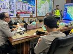 wakapolri-mendengarkan-paparan-soal-strategi-memperlancar-arus-mudik-saat-meninjau-pelabuhan-bakauheni-rizkydetikcom-1773726964739_169